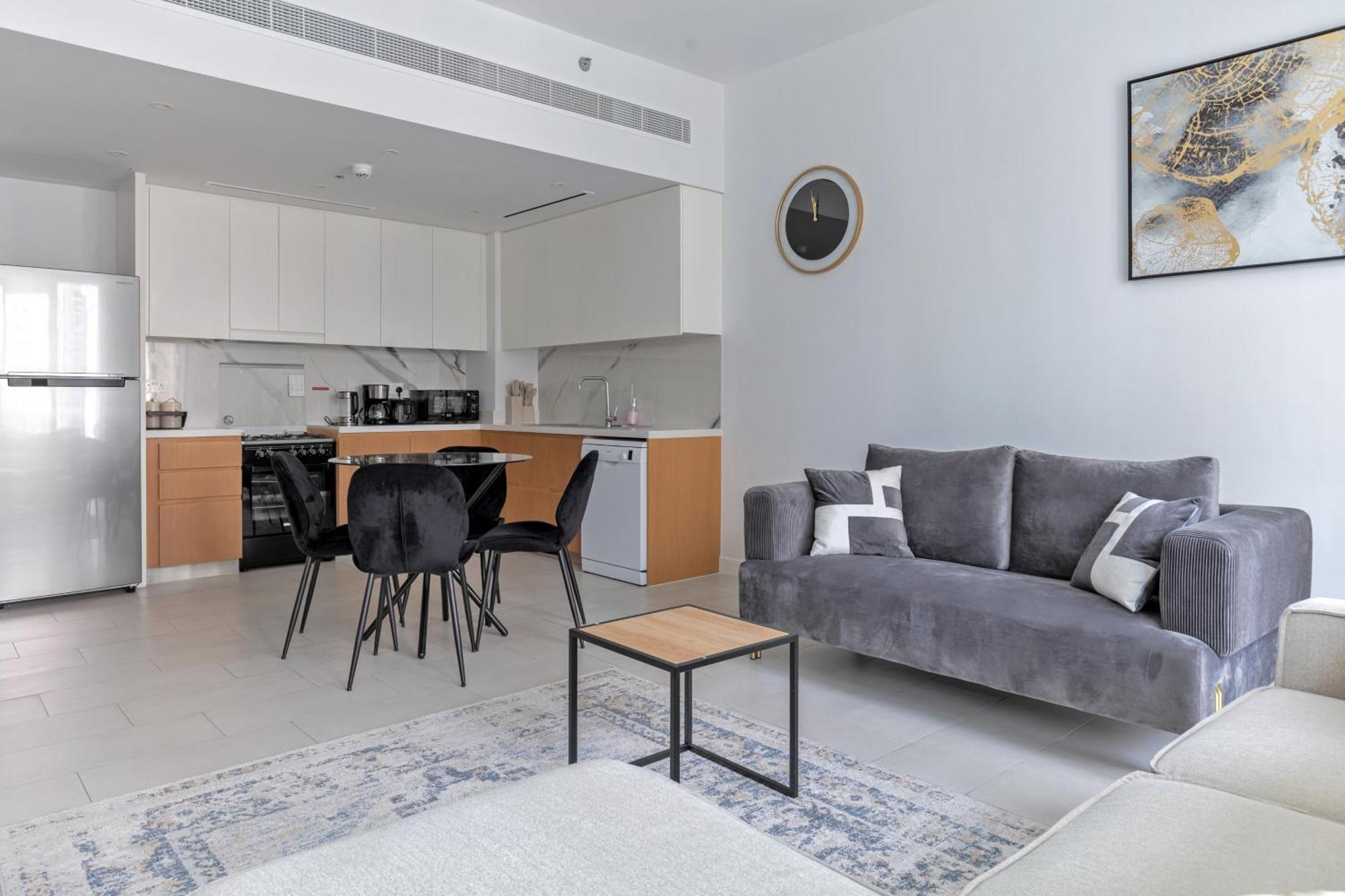 Apartment La Vie, Jbr Private Beach, Private Parking And Pool Dubai